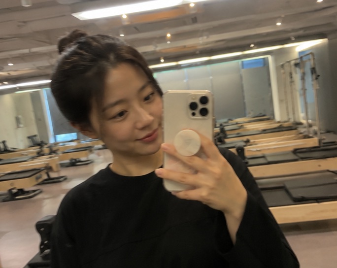Stella profile photo 3